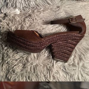 Castaner , size 37 ( 6 1/2) Brown leather and suede espadrilles Made in Spain